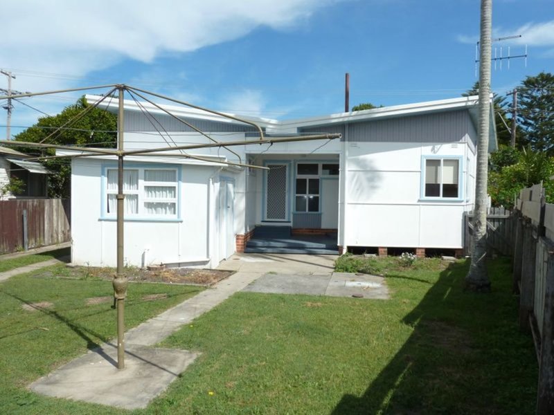 Photo - 40 The Lakesway , Forster NSW 2428 - Image 12