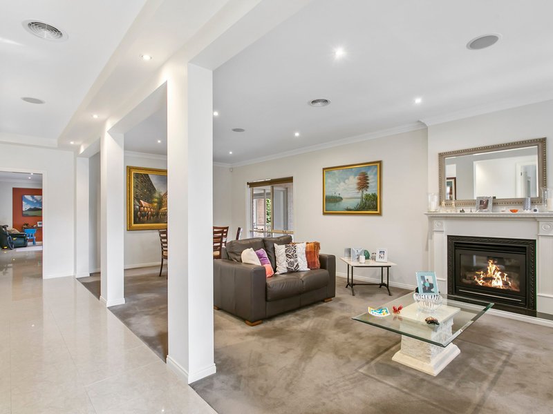 Photo - 40 The Springs Close, Narre Warren South VIC 3805 - Image 5