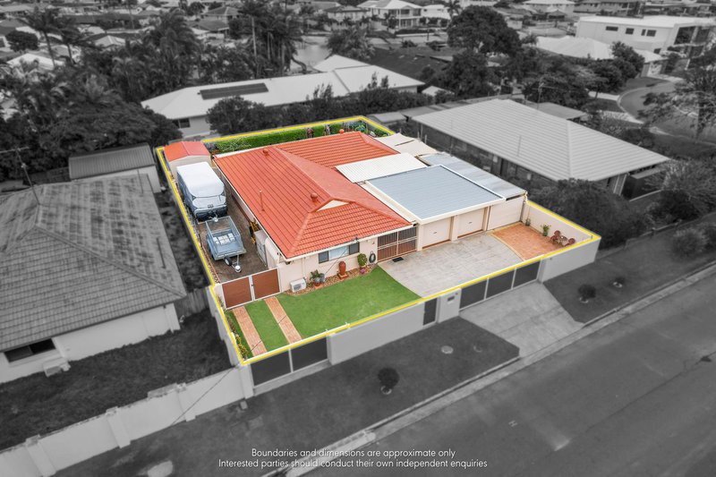 Photo - 40 Thrush Avenue, Paradise Point QLD 4216 - Image 1