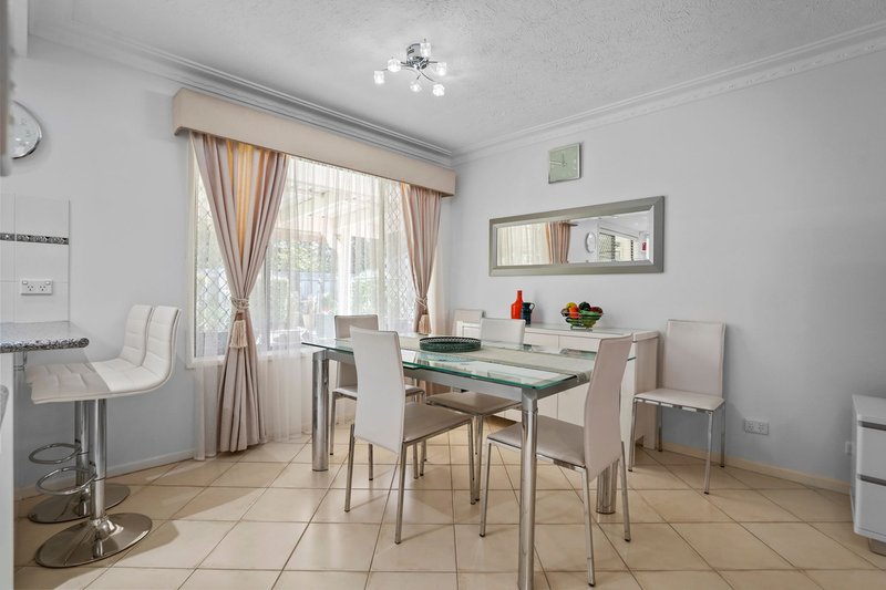 Photo - 40 Thrush Avenue, Paradise Point QLD 4216 - Image 6