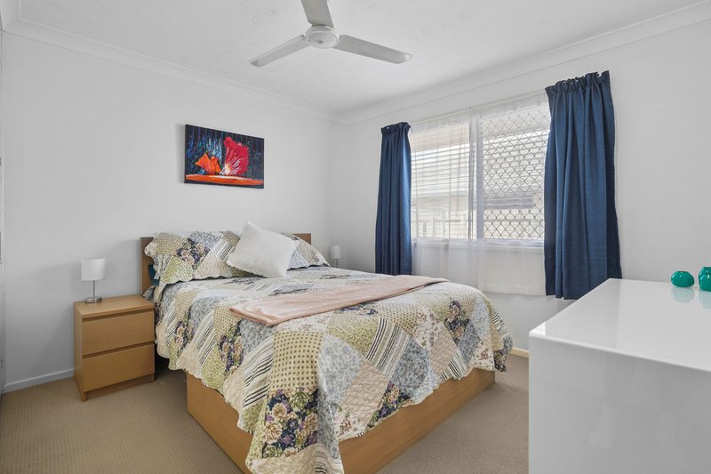 Photo - 40 Thrush Avenue, Paradise Point QLD 4216 - Image 13