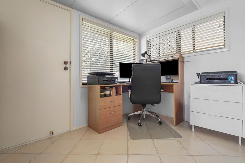 Photo - 40 Thrush Avenue, Paradise Point QLD 4216 - Image 15
