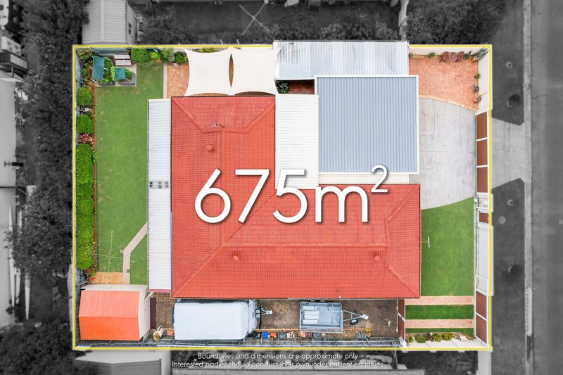 Photo - 40 Thrush Avenue, Paradise Point QLD 4216 - Image 23