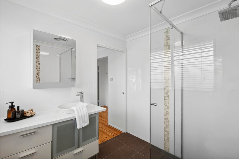 Photo - 40 Tiarri Avenue, Terrey Hills NSW 2084 - Image 17