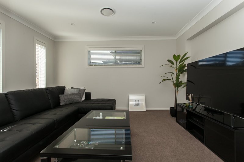 Photo - 40 Tournament Street, Rutherford NSW 2320 - Image 5