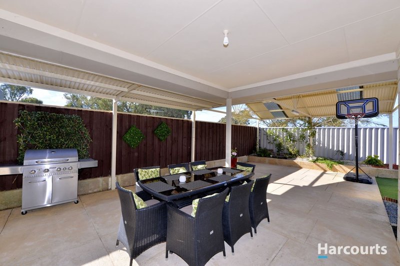 Photo - 40 Tranquility Way, Halls Head WA 6210 - Image 3