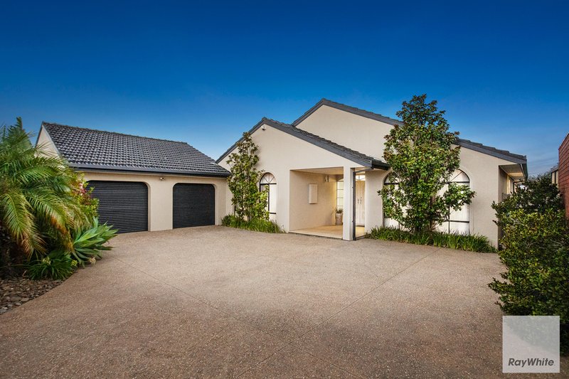 40 Truro Crescent, Taylors Lakes VIC 3038