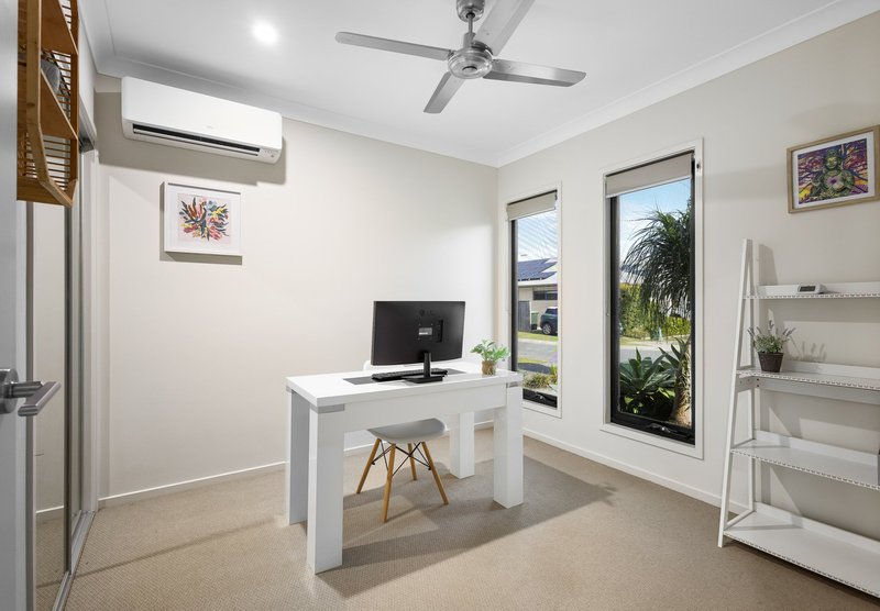 Photo - 40 Turquoise Place, Caloundra West QLD 4551 - Image 12