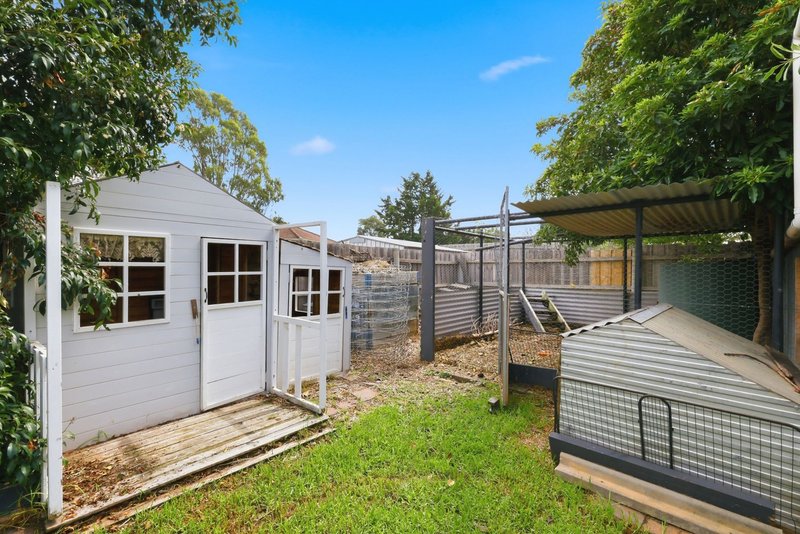 Photo - 40 Underbank Boulevard, Bacchus Marsh VIC 3340 - Image 13