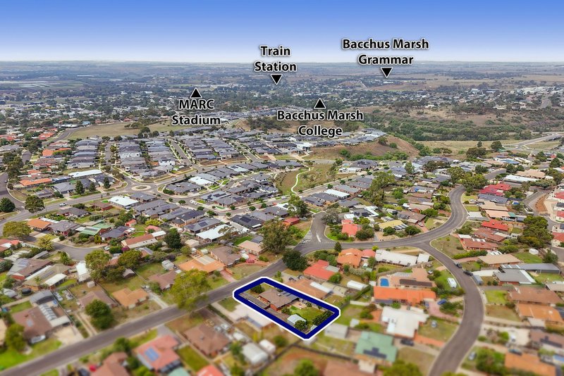 Photo - 40 Underbank Boulevard, Bacchus Marsh VIC 3340 - Image 19