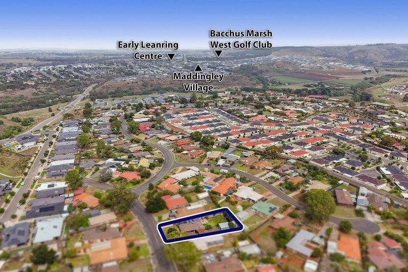 Photo - 40 Underbank Boulevard, Bacchus Marsh VIC 3340 - Image 20