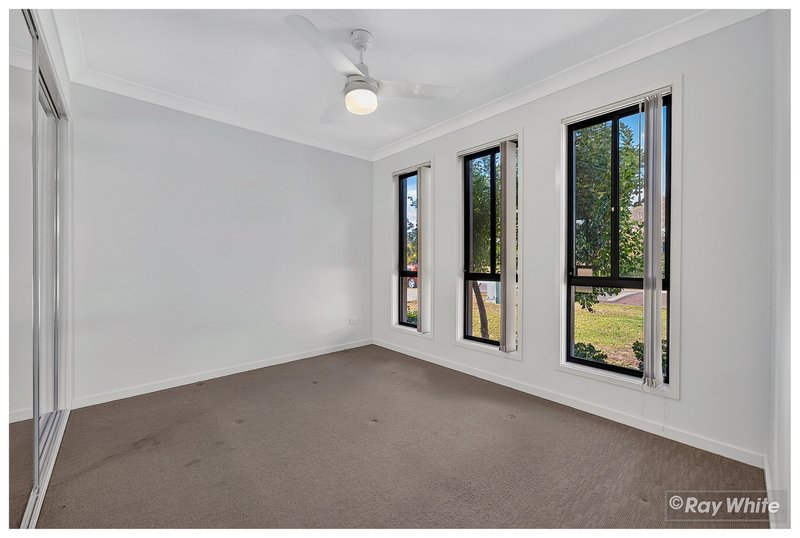 Photo - 40 Varsity Crescent, Norman Gardens QLD 4701 - Image 11