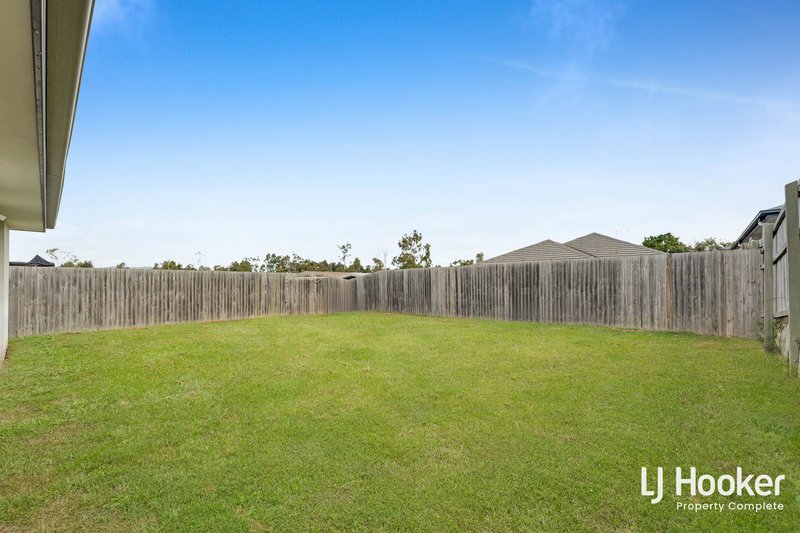 Photo - 40 Verdi Street, Yarrabilba QLD 4207 - Image 4