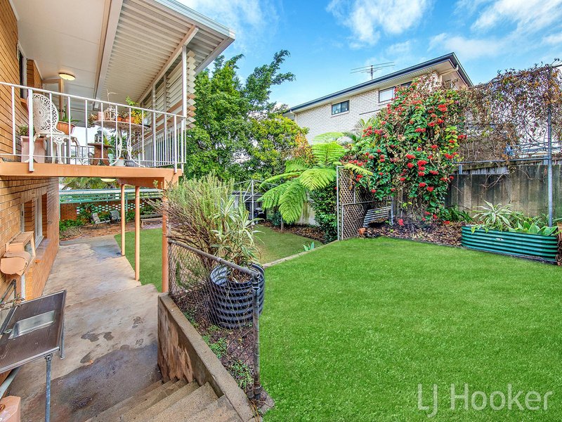 Photo - 40 View Street, Mount Gravatt East QLD 4122 - Image 6