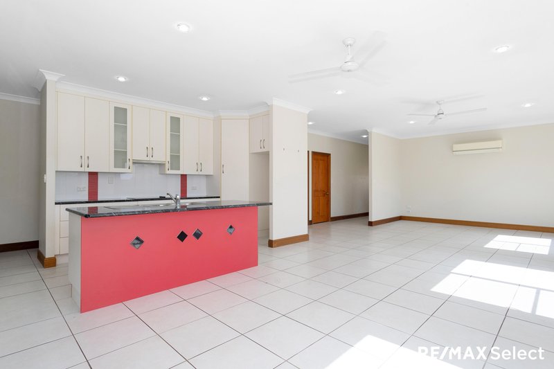 Photo - 40 Village Circuit, Eimeo QLD 4740 - Image 4