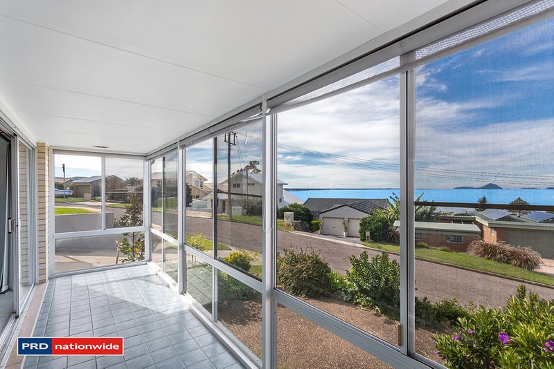 Photo - 40 Vista Avenue, Soldiers Point NSW 2317 - Image 13