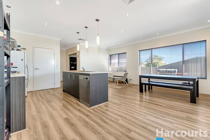 Photo - 40 Vitrinella Avenue, Jindalee WA 6036 - Image 9