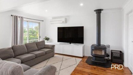 Photo - 40 Wahroonga Road, Winmalee NSW 2777 - Image 4