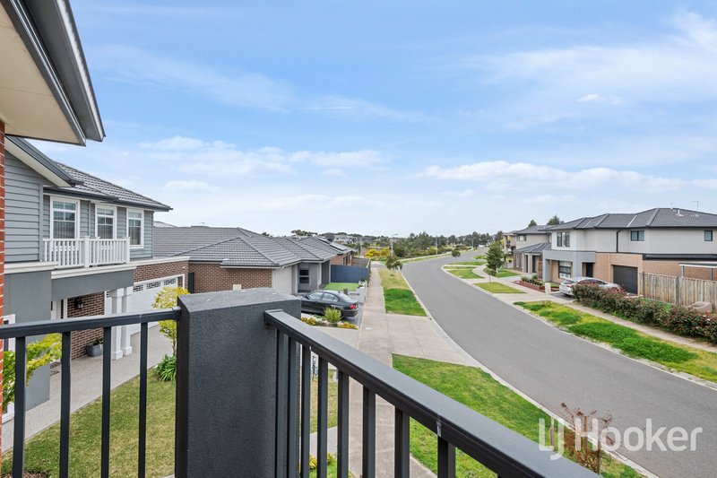 Photo - 40 Waldorf Avenue, Point Cook VIC 3030 - Image 10