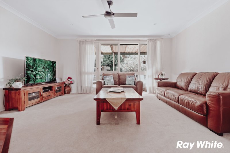 Photo - 40 Warrimoo Drive, Quakers Hill NSW 2763 - Image 3