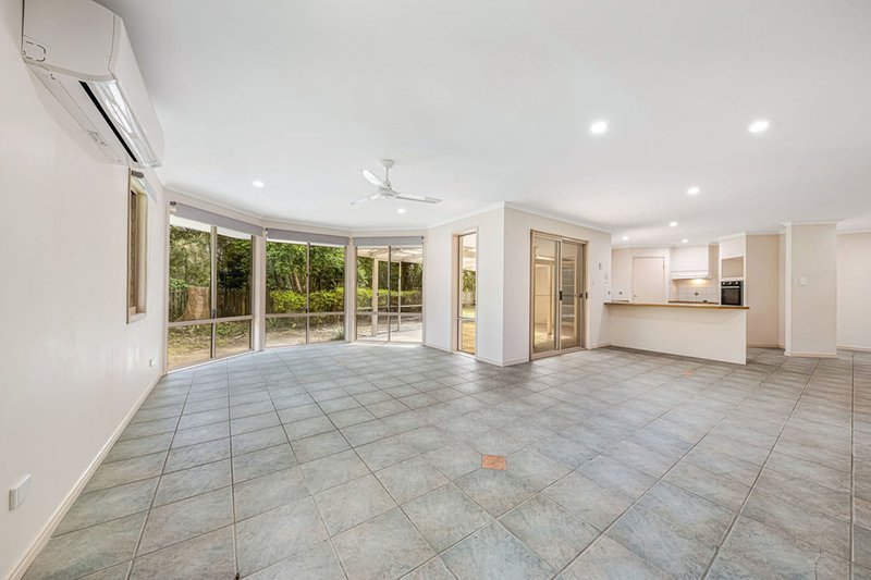 Photo - 40 Wattlebird Drive, Twin Waters QLD 4564 - Image 5