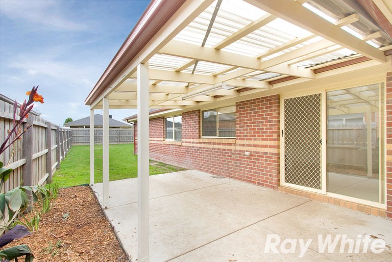 Photo - 40 Webster Way, Pakenham VIC 3810 - Image 11