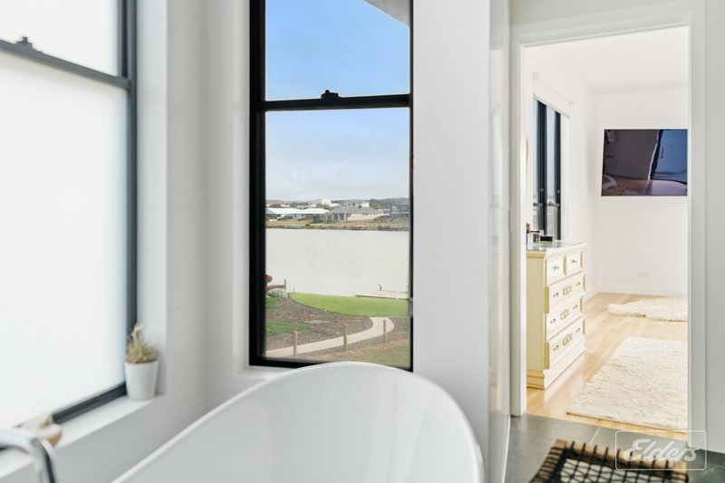 Photo - 40 Wentworth Parade, Hindmarsh Island SA 5214 - Image 22