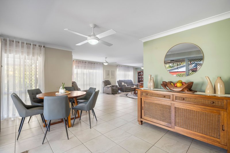 Photo - 40 Willis Close, Redland Bay QLD 4165 - Image 2