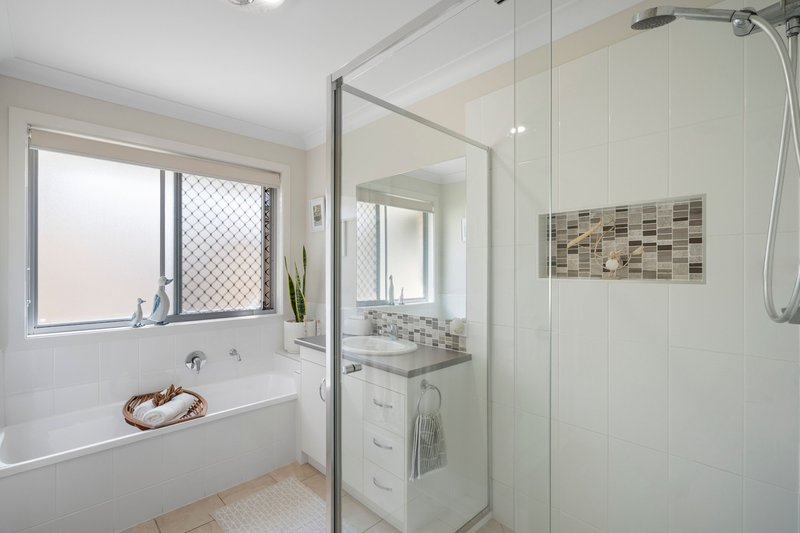Photo - 40 Willis Close, Redland Bay QLD 4165 - Image 4