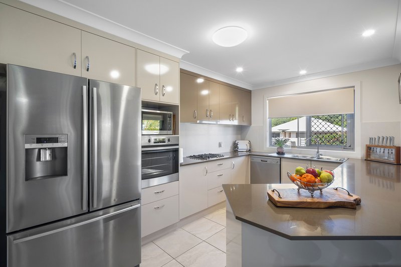 Photo - 40 Willis Close, Redland Bay QLD 4165 - Image 14