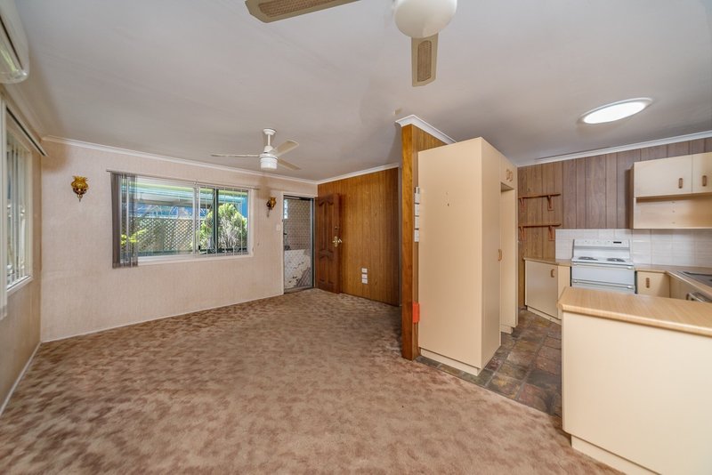 Photo - 40 Woodburn Street, Marsden QLD 4132 - Image 4