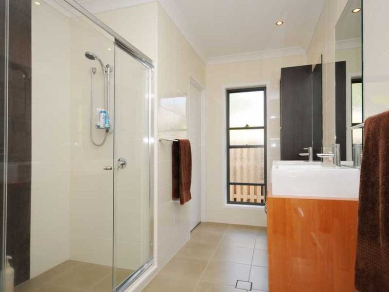 Photo - 40 Wyangan Valley Way, Mudgeeraba QLD 4213 - Image 7