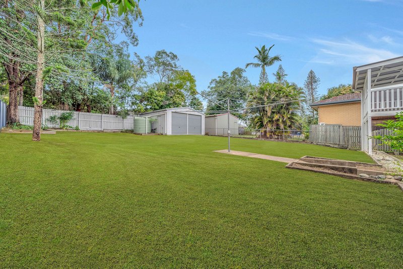 Photo - 40 Zuhara Street, Rochedale South QLD 4123 - Image 4