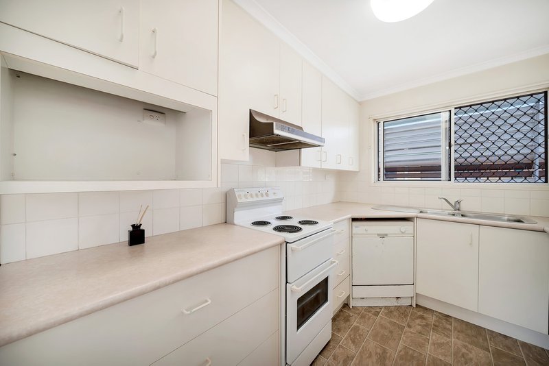 Photo - 40 Zuhara Street, Rochedale South QLD 4123 - Image 10