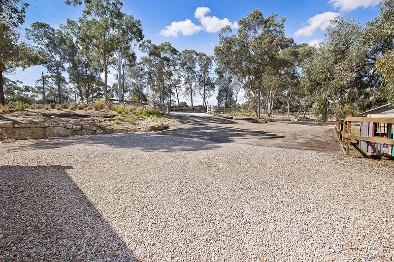 Photo - 400 Halcrows Road, Glenorie NSW 2157 - Image 15