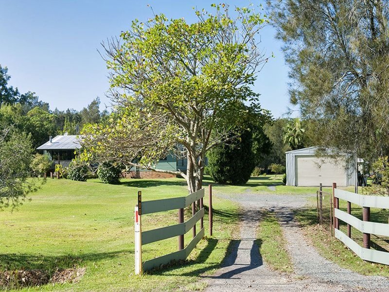 400 Marsh Road, Bobs Farm NSW 2316