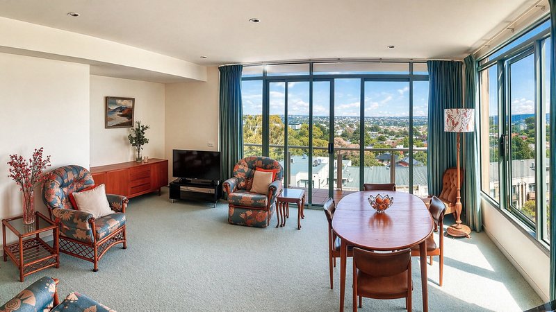 Photo - 4002/2 Sovereign Point Court, Doncaster VIC 3108 - Image 1