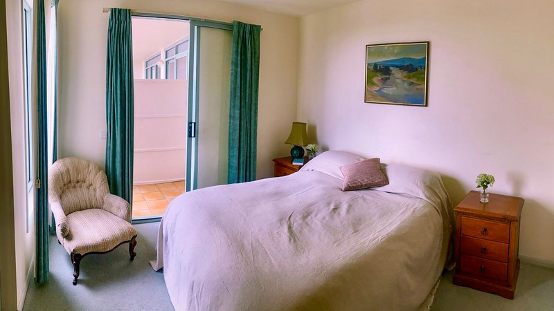 Photo - 4002/2 Sovereign Point Court, Doncaster VIC 3108 - Image 4