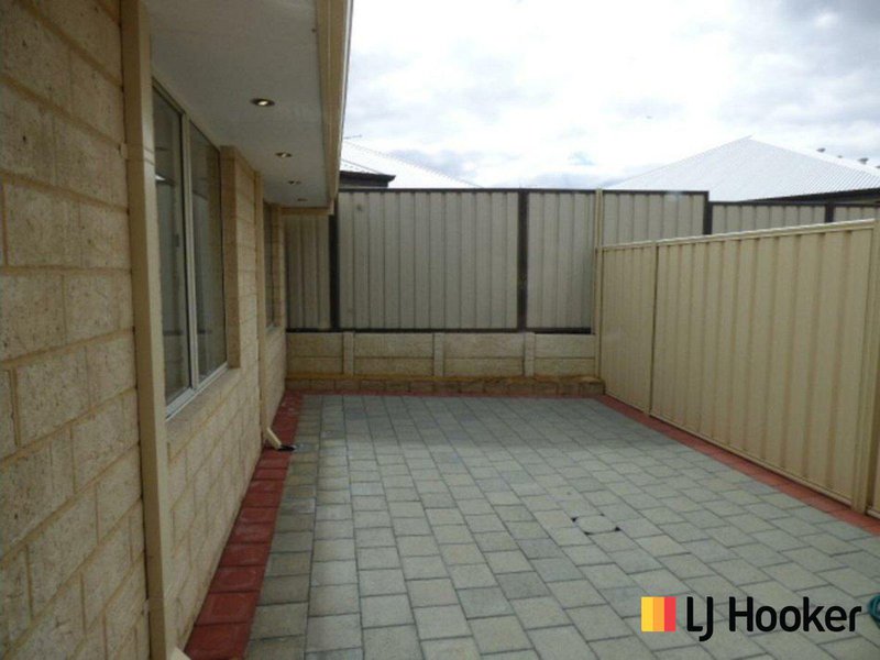 Photo - 400A Berwick Street, St James WA 6102 - Image 10