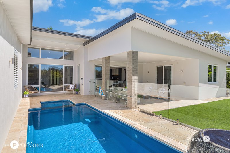 Photo - 401 Wynnum North Road, Wynnum QLD 4178 - Image 3