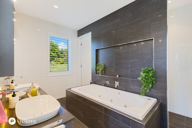 Photo - 401 Wynnum North Road, Wynnum QLD 4178 - Image 15