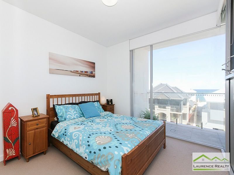 Photo - 401/1 Bristol Lane, Mindarie WA 6030 - Image 8