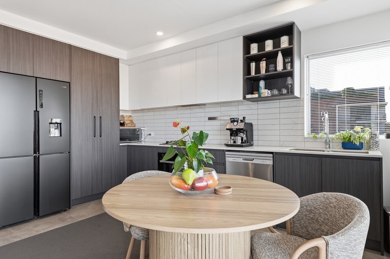 Photo - 401/10 Mermaid Street, Chermside QLD 4032 - Image 4