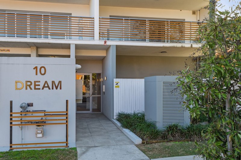 Photo - 401/10 Mermaid Street, Chermside QLD 4032 - Image 10