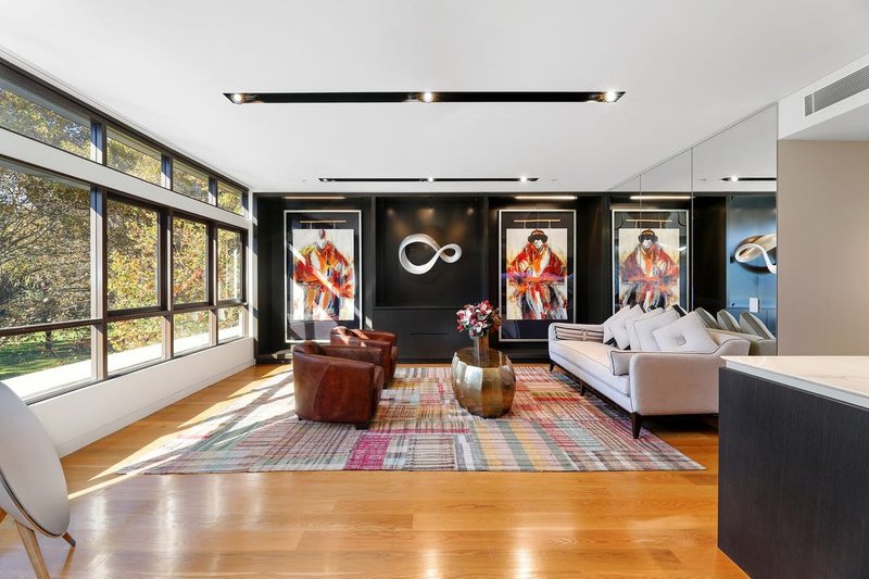 Photo - 401/141 Elizabeth Street, Sydney NSW 2000 - Image 1