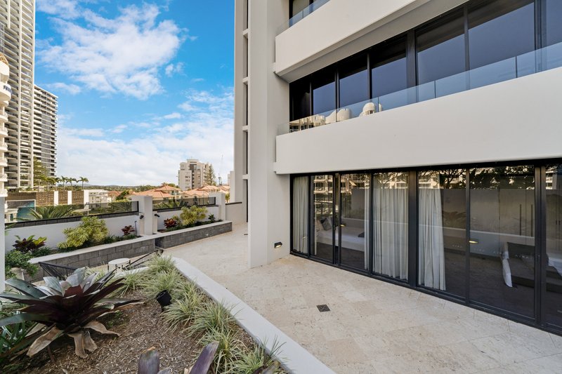 Photo - 401/19 Albert Ave , Broadbeach QLD 4218 - Image 16