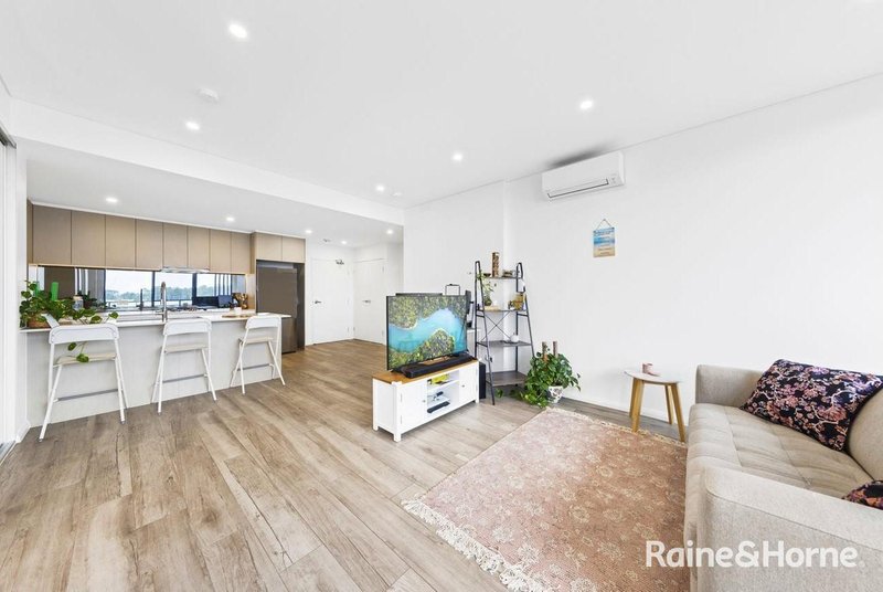 Photo - 401/2 Hasluck Street, Rouse Hill NSW 2155 - Image 2