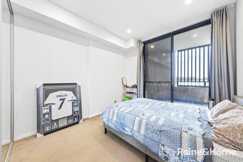 Photo - 401/2 Hasluck Street, Rouse Hill NSW 2155 - Image 9