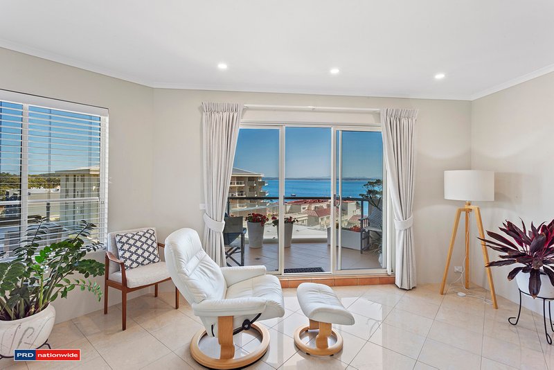 Photo - 401/2 Messines Street, , Shoal Bay NSW 2315 - Image 15