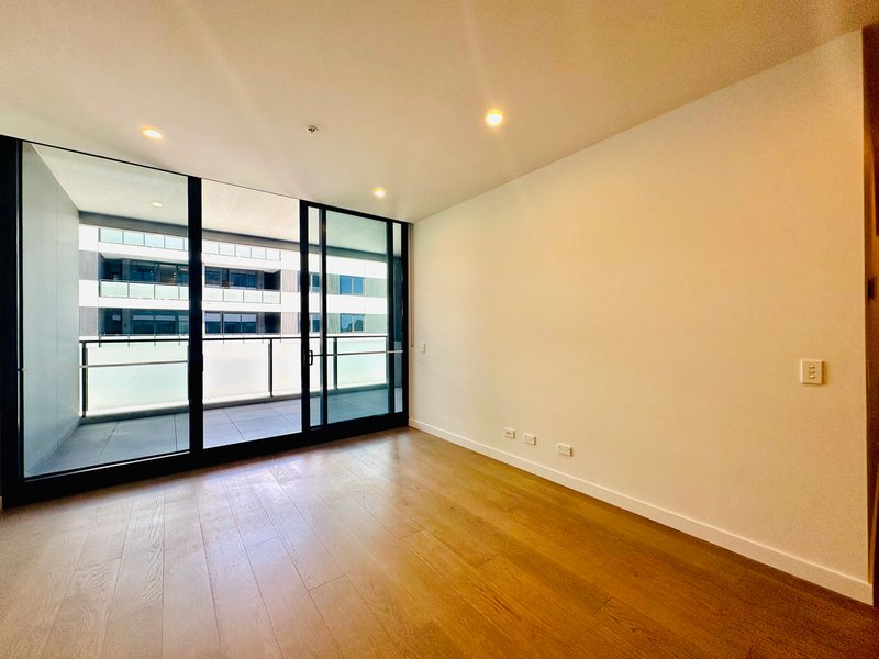 Photo - 401/20 Lomandra Drive, Clayton South VIC 3169 - Image 2